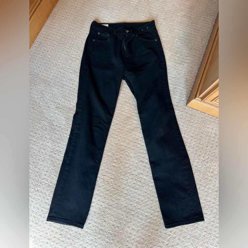 Gap women’s Black Straight-Leg Jeans